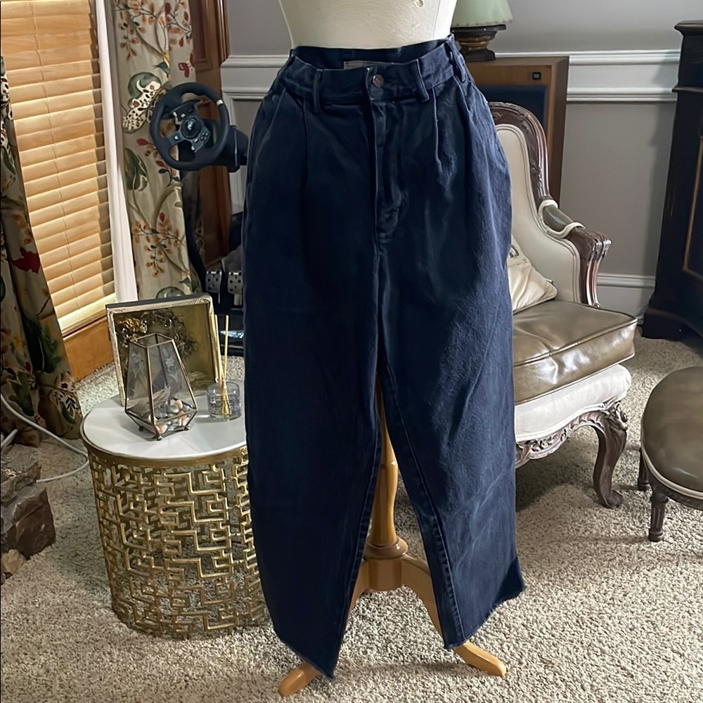 Calvin Klein Vintage Black Pleated Jeans 29